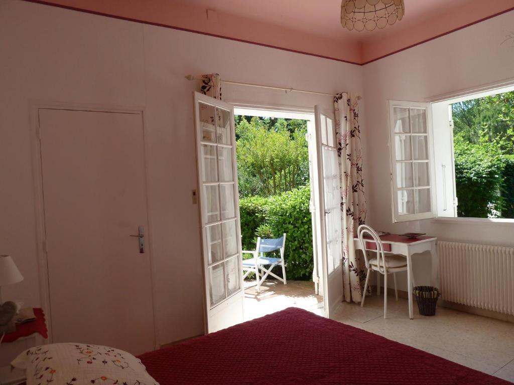 Mas De Valiguiere Hotel Saze  Ngoại thất bức ảnh